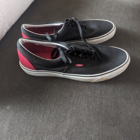 Men's black and red Vans - Picture 5 of 5